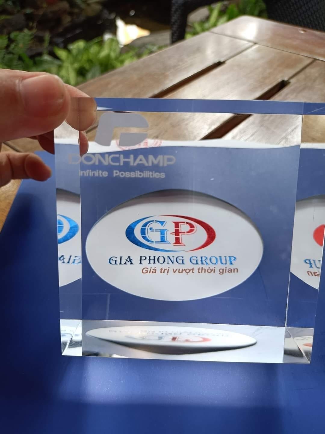 KÍNH ACRYLIC HỒ BƠI - GIA PHONG NHẬP KHẨU VÀ PHÂN PHỐI